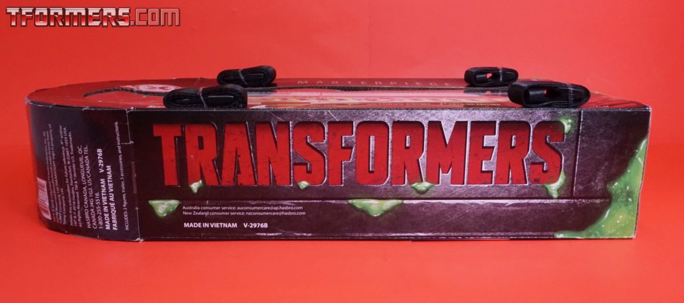 Sdcc 2019 Mp 10g Optimus Prime Ecto 35 Edition Unboxing  (13 of 55)